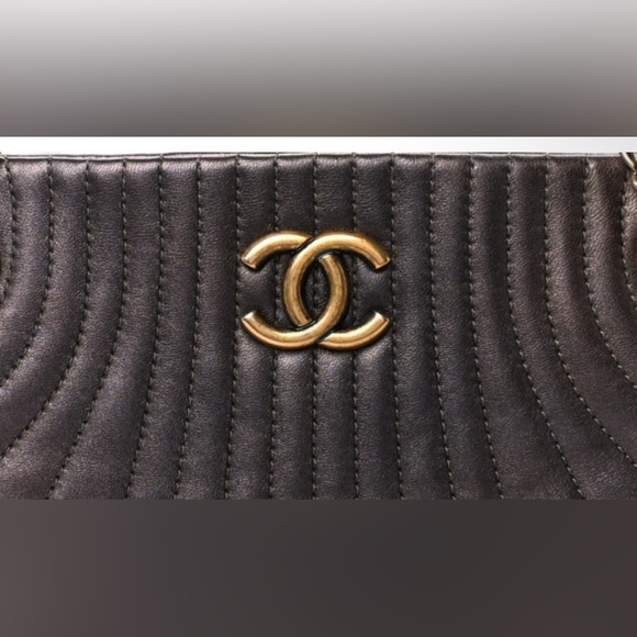 💯Authentic CHANEL Metallic Quilted Shoulder Bag - Picture 9 of 13